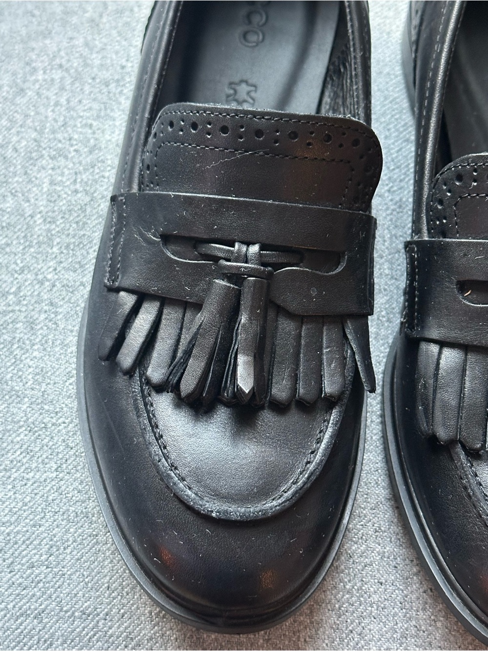 ECCO Classic Black Tassel Kiltie Loafers for Women size 8 like new